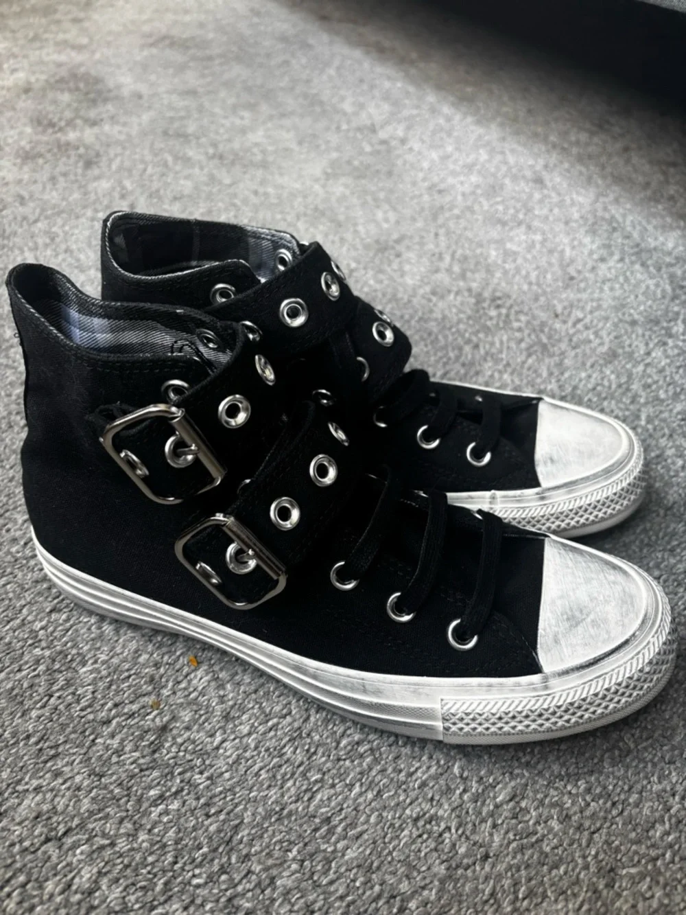 Limited edition!Converse Black Canvas Sneakers with Double Buckle Straps - Picture 1 of 12